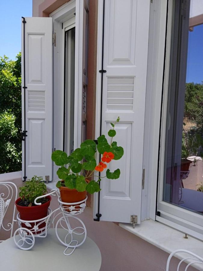 Andros Lighthouse Apartments Mesaria  Екстер'єр фото
