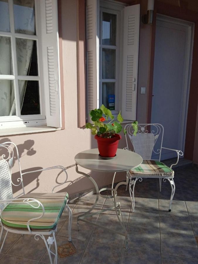 Andros Lighthouse Apartments Mesaria  Екстер'єр фото